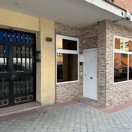 Apartamentos Redondela Мадрид Екстер'єр фото